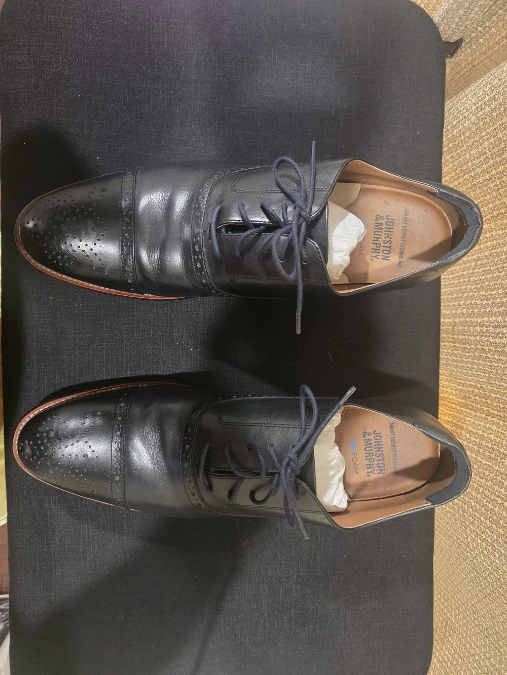 Johnston & Murphy Men’s Black Cap-Toe Oxford Dress Shoes